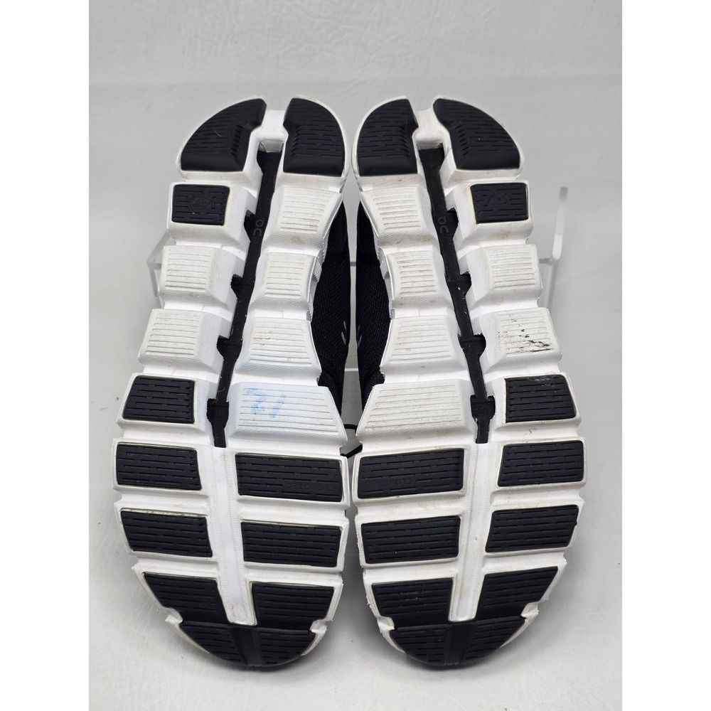 On Running Cloud 5 Womens Running Shoes Size 8.5 Black/White 59.98904 Pre-owned - Picture 6 of 10